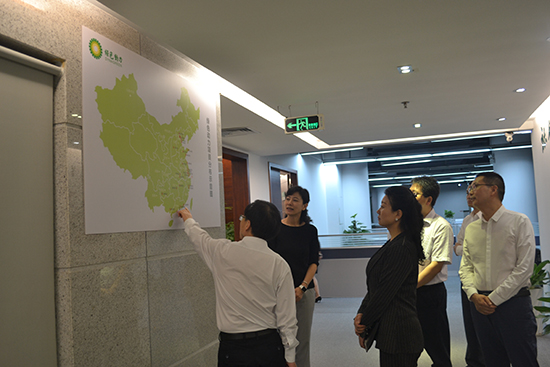 广东省和深圳市总工会向导到yp街机集团调研工会事情